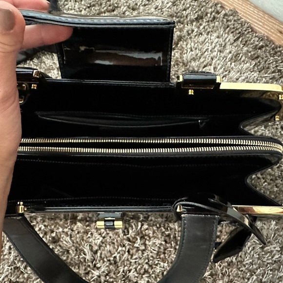 Yves Saint Laurent Bag, Patent Leather, Black (Mint condition) - Picture 9 of 14